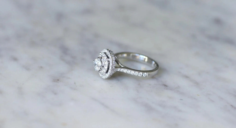 Bague 50.5 Bague Cible Double Entourage or blanc diamants 58 Facettes