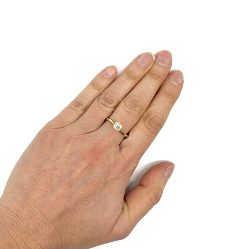 Solitaire or jaune et diamant