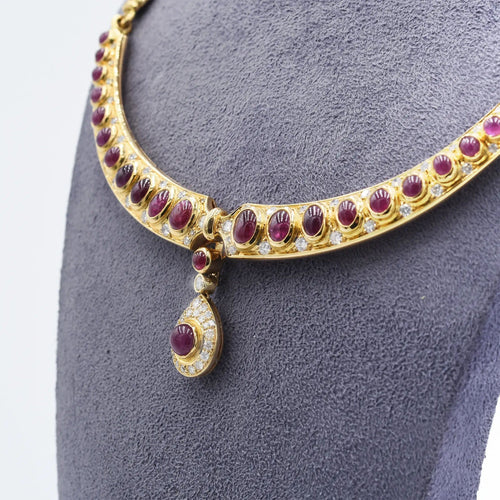 Collier Collier en or jaune avec diamants et rubis 58 Facettes