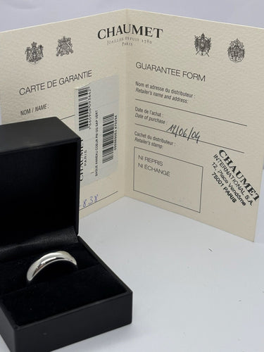 Bague 53 Bague Jonc Chaumet or blanc et saphir vert 58 Facettes 900