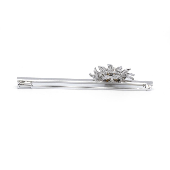 Broche Broche fleur or blanc, platine, perle et diamants 58 Facettes 200068R