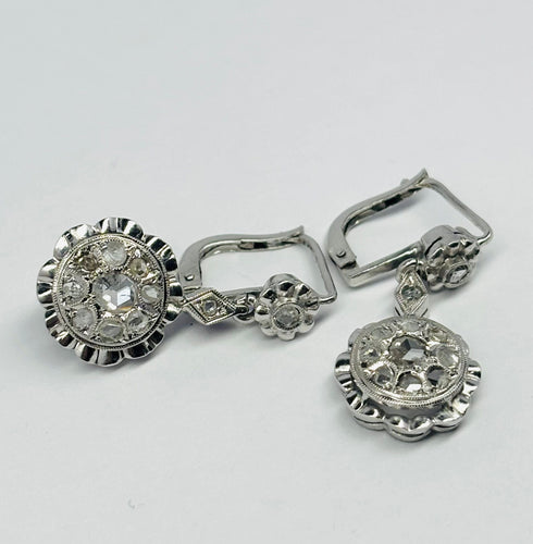 Boucles d'oreilles Boucles d’oreilles saphirs et diamants 0,88 ct en or 18k 58 Facettes Q351B