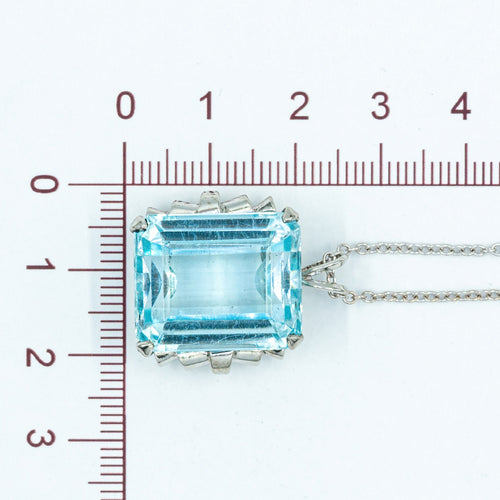 Pendentif Pendentif en or blanc – Topaze 26,50 carats 58 Facettes AL36