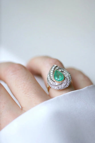Bague 53 Bague émeraude colombienne poire entourage diamants 58 Facettes