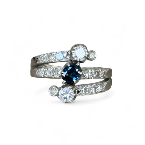 Bague 54 Bague or blanc avec saphir et diamants 58 Facettes 267