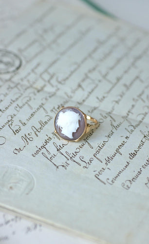 Bague 55 Bague Camée Coquille sur or rose 1940 58 Facettes