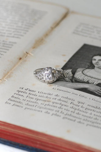 Bague 57 Bague Art Déco Dôme Ajouré Diamants 58 Facettes