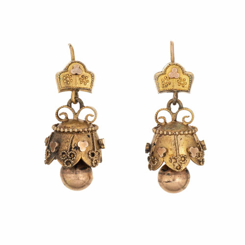 Boucles d'oreilles Boucles d'oreilles antiques en or jaune, renaissance étrusque victorienne, cloche pendante Vintage 58 Facettes G12387