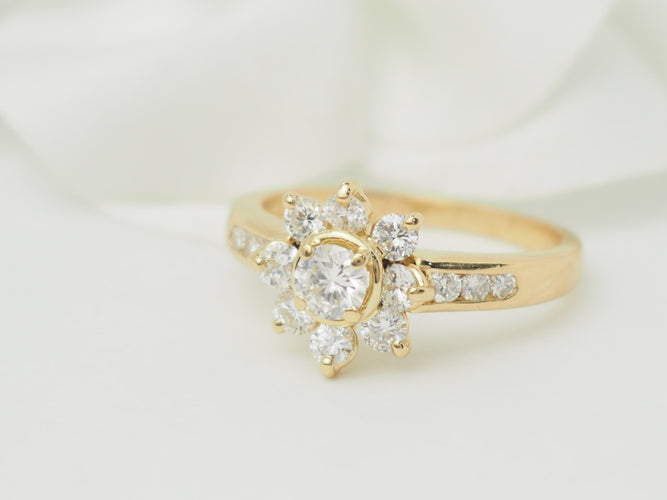 Bague 53 Bague marguerite en or jaune et diamants 58 Facettes 33442