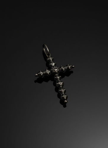 Croce di Stile Gotico con Diamanti a “Rosa”, XVIII secolo. 58 Facettes