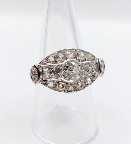 Bague marquise inversée Art déco en or 18K et diamants taille ancienne
