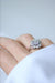 Bague 57 Bague Marguerite Diamants 2.10 Cts or blanc 58 Facettes