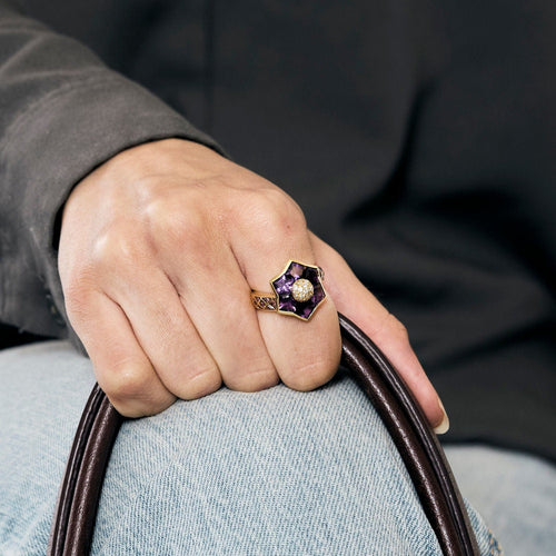 Bague or jaune, améthyste et diamants