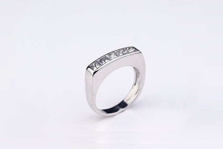 Bague 53 Bague Princesse Or blanc Diamants 58 Facettes