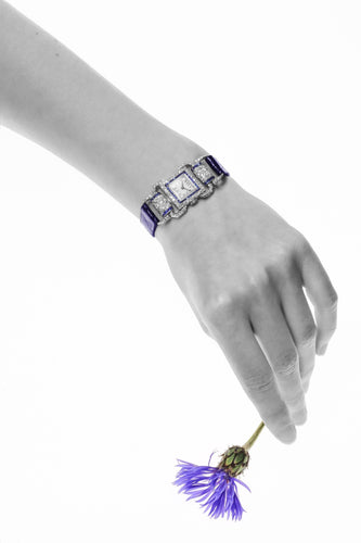 Montre Élégance raffinée : montre femme Art déco française par Léon Hatot 58 Facettes 22063-0070