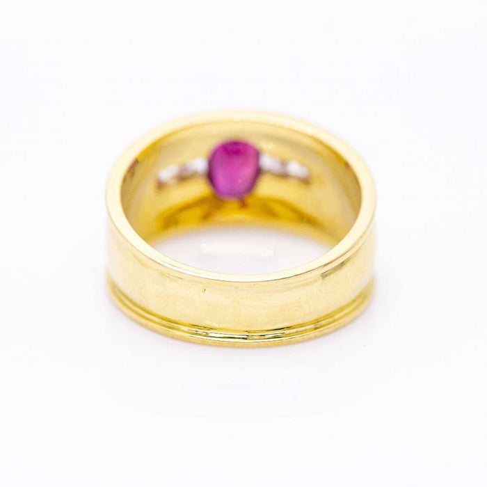 Bague 54 Bague en or jaune avec rubis ovale et diamants 58 Facettes N102932EJ