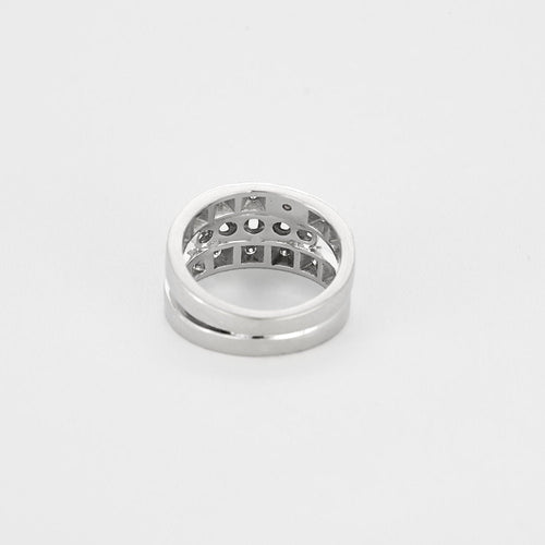 Bague 53 Bague en or gris et diamants 58 Facettes SBR1758