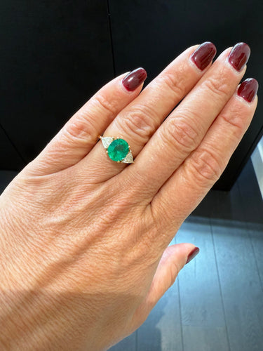 Bague 53 Bague Or jaune - Emeraude Brésil et Diamants triangle 58 Facettes 1.0000595/1