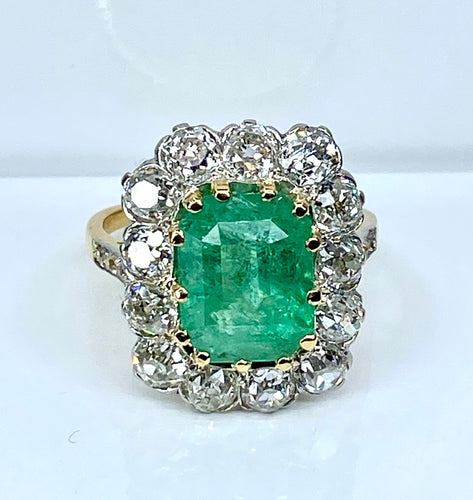 Bague 52 Bague marguerite en or 18 carats, émeraude 3,49 ct et diamants 58 Facettes AB567