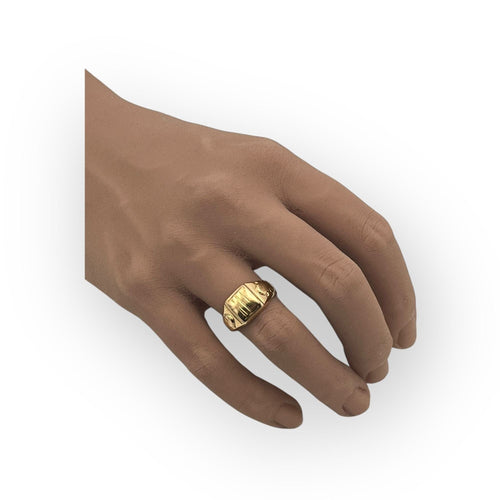 Bague chevalière à motifs en or jaune 18k