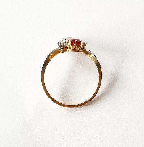 Bague ancienne duchesse or jaune diamants et rubis