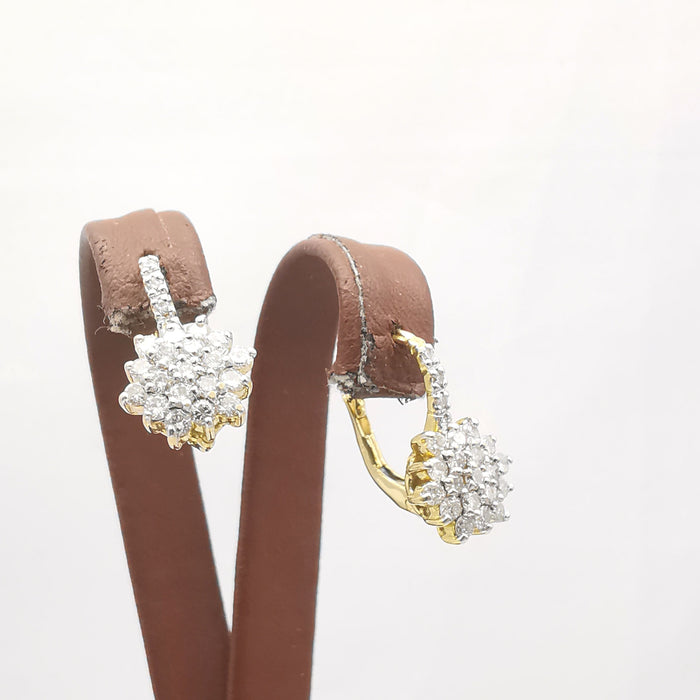 Boucles d'oreilles Boucles d'oreilles dormeuses or jaune Diamants 58 Facettes