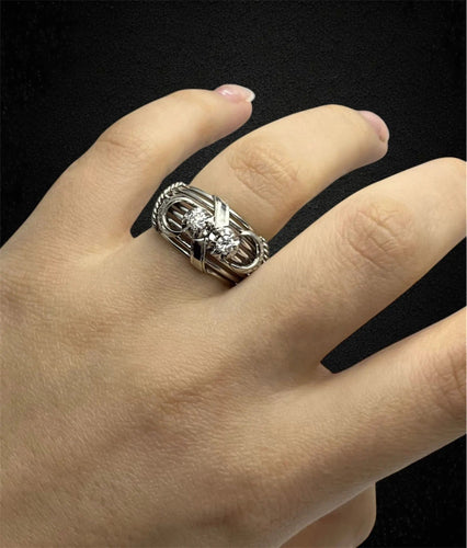 Bague Bague « mille fili » bombée ornée de diamants. Italie, années 1950. 58 Facettes