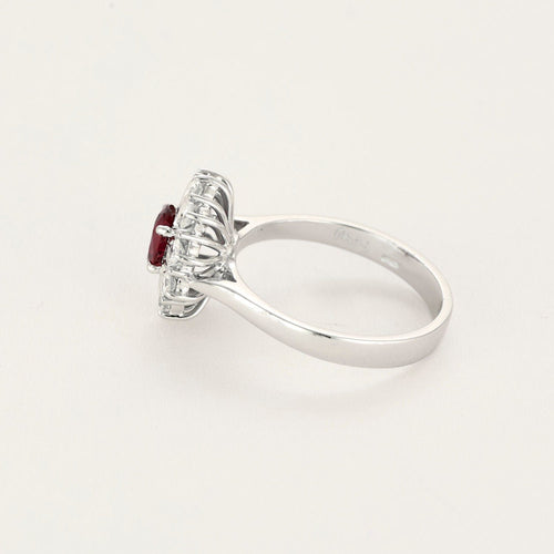 Bague 51.5 Bague Marguerite or gris, rubis et diamants 58 Facettes BA214