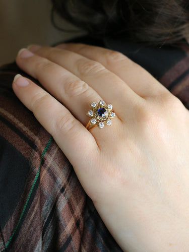 Bague marguerite or jaune saphir diamants