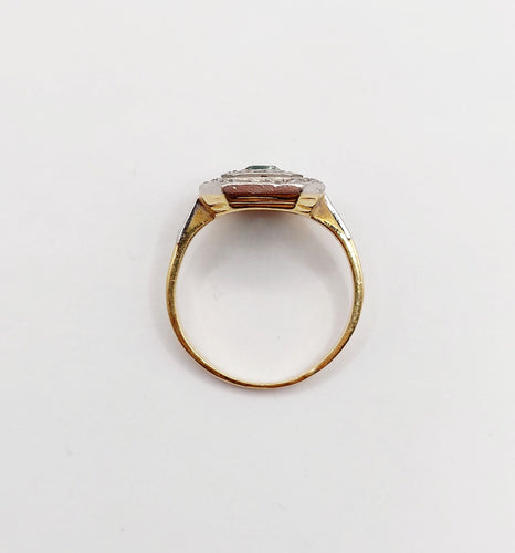 Bague 50 Bague art déco en or 18k et platine, émeraude et diamants taille roses 58 Facettes A03121