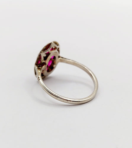 Bague 51 Bague marquise Art déco en or blanc 18k, diamant et rubis synthétiques 58 Facettes A06446