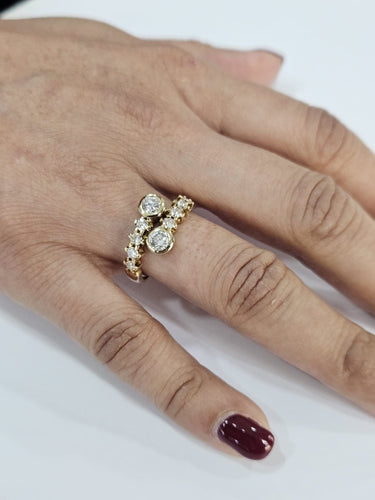 Bague 55.5 Bague contemporaine à griffes en or jaune et diamants 1,00 ct 58 Facettes Q386B