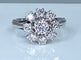 Bague 53 Bague marguerite en or blanc sertie de 9 diamants 58 Facettes AB378
