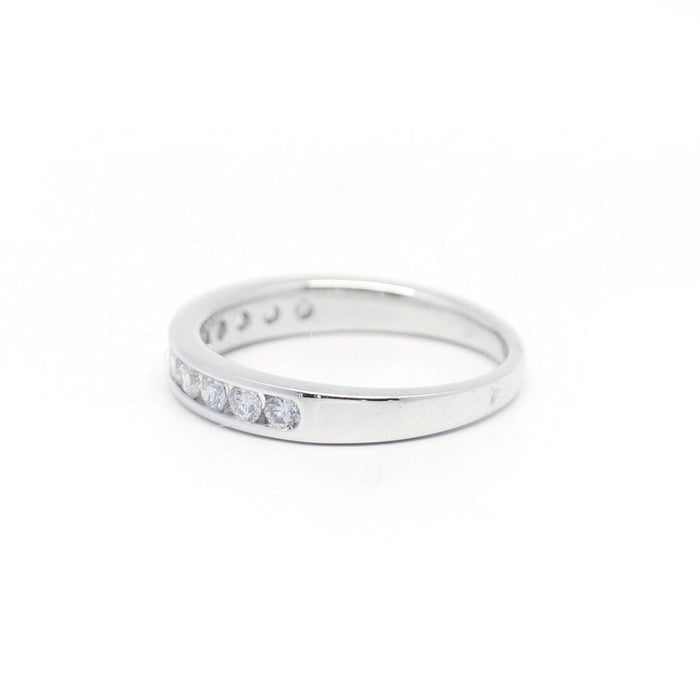 Bague 46 Demi alliance platine diamants 58 Facettes 180076R