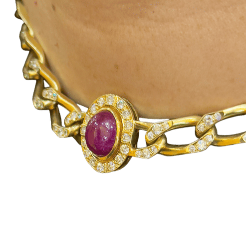 Collier Collier CARTIER vintage en or 18 carats , diamants et rubis cabochon 58 Facettes