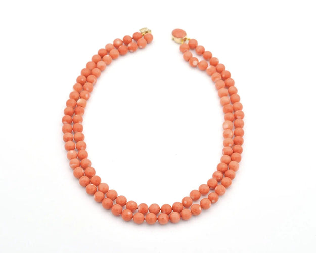 Collier Collier Momo en corail avec fermoir doré 58 Facettes 13733