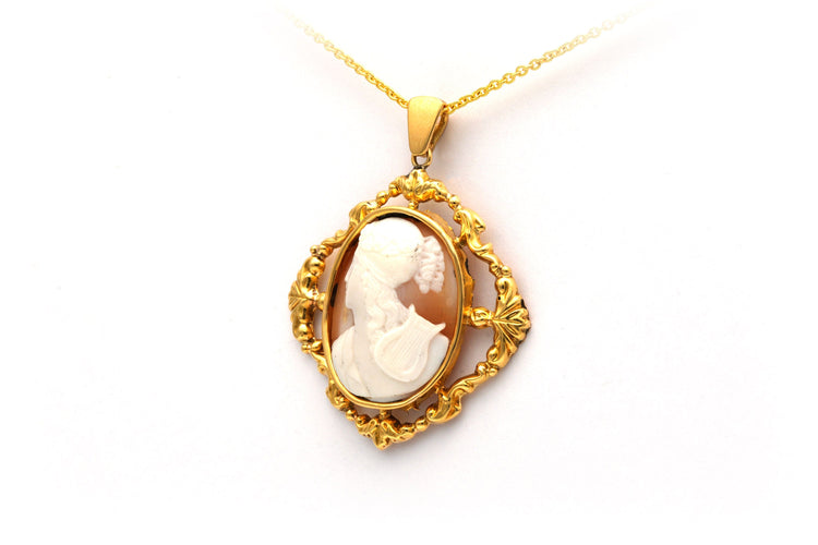 Pendentif Pendentif camée Napoléon III en or jaune 58 Facettes 13575