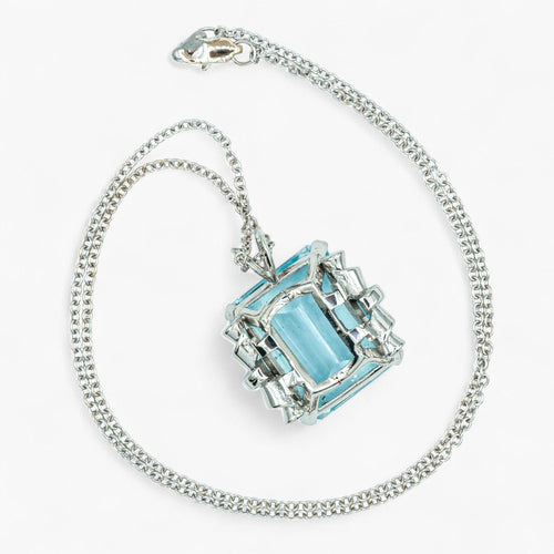 Pendentif Pendentif en or blanc – Topaze 26,50 carats 58 Facettes AL36