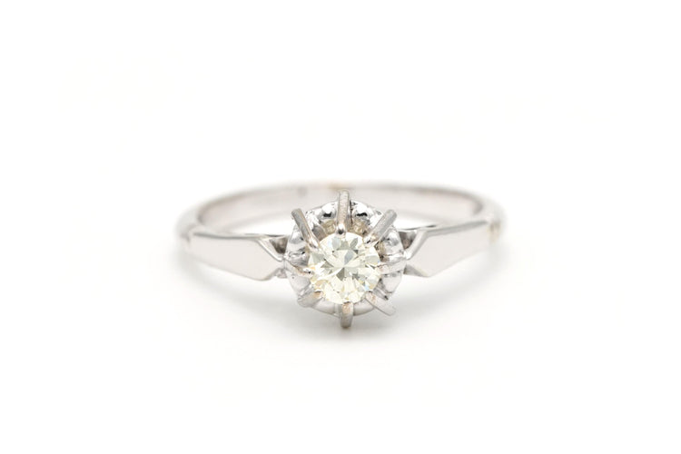 Bague 53 Bague Art Déco en or blanc sertie d'un diamant 58 Facettes B605