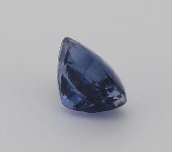 Gemstone Certificat Saphir bleu 0.81cts non chauffé 58 Facettes 457
