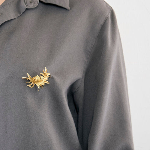 Broche Broche or jaune à motif de feuille 58 Facettes SOI3067