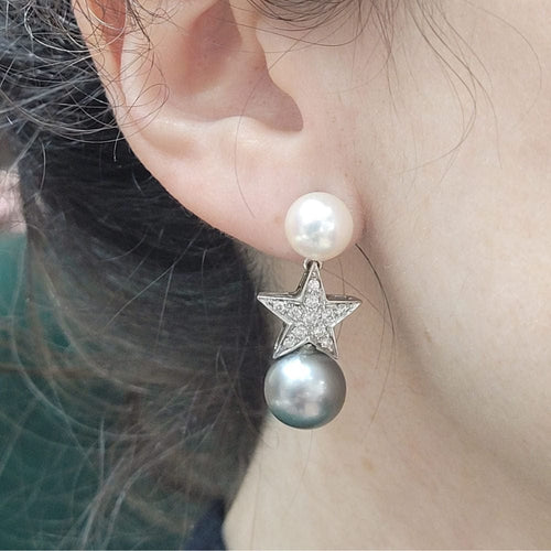 Boucles d'oreilles Boucles d'oreilles en perles avec une étoile en diamants, en or blanc et jaune 18 carats 58 Facettes PE238TA159