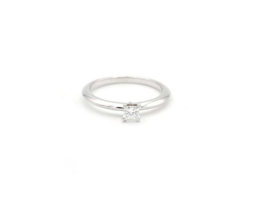 Bague TIFFANY and Co - Bague platine avec diamant princesse 58 Facettes