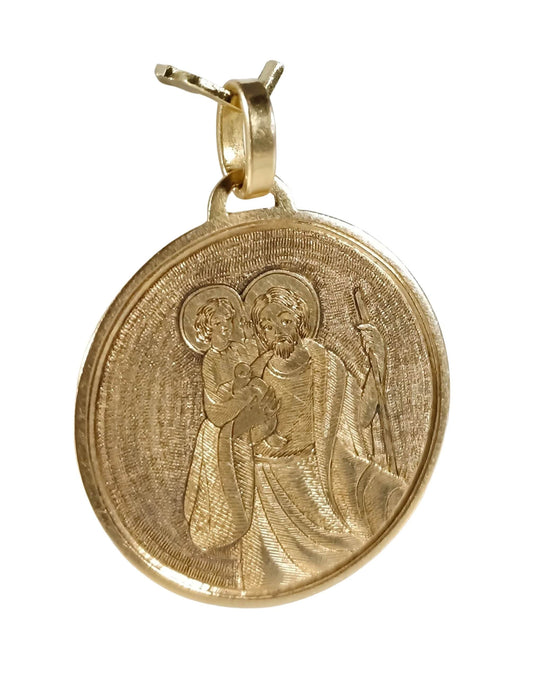 Pendentif Médaille Saint Joseph en or guilloché 58 Facettes 24