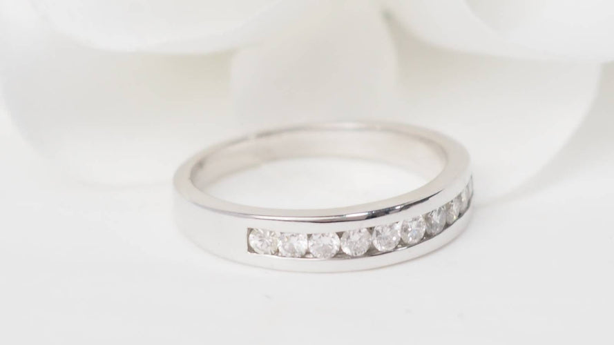 Bague 54.5 Demi alliance en or blanc et diamants 0.25ct 58 Facettes 20333