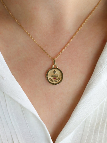 Pendentif Médaille amour Augis ronde Plus hier Moins que demain or jaune rubis 58 Facettes 1140.4
