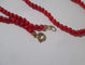 Collier Collier choker corail rouge fermoir or jaune 58 Facettes