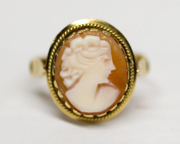 Bague 52 Bague Ancienne Camée Or Jaune 58 Facettes A11648