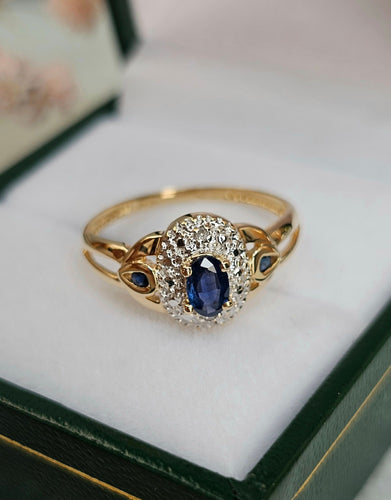 Bague 53 Bague en Or jaune, Or blanc et Saphirs 58 Facettes 649