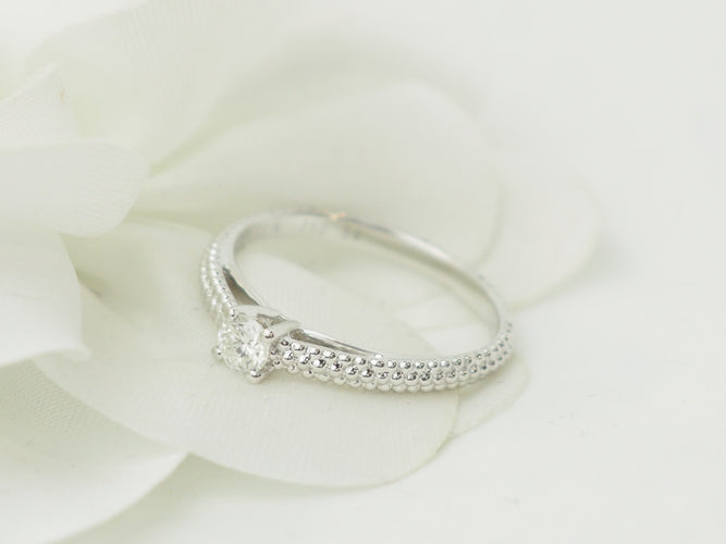 Bague 54 Bague solitaire Mauboussin "Fan du premier jour" en or blanc et diamant 58 Facettes 33608